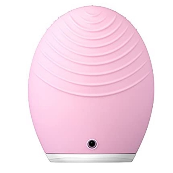 Luna - Picture 3 of 3